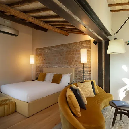Passpartout Boutique Palace Guest house