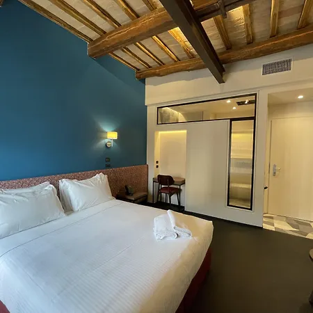 Passpartout Boutique Palace