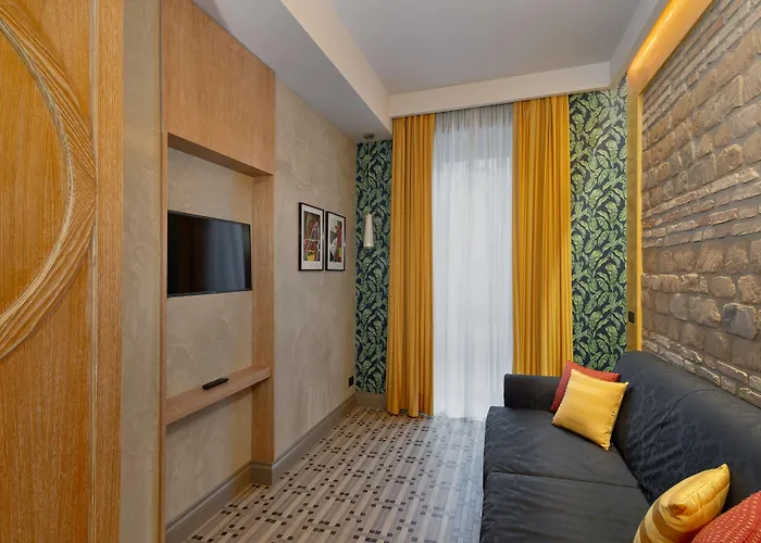 Passpartout Boutique Palace