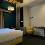Passpartout Boutique Palace